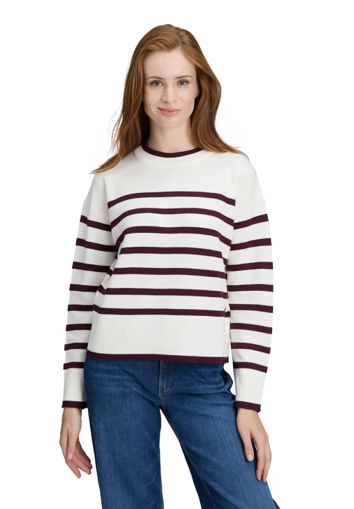 Biały sweter damski BETTY & CO w bordowe paski