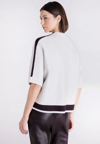 TUZZI CHOCOLATE – damski sweter z delikatnego dzianiny w kolorze kremowym (1)