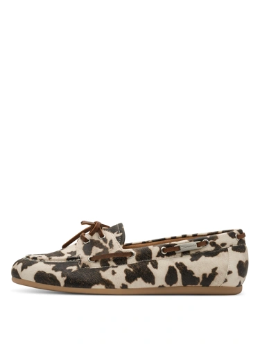 Damskie loafersy TAMARIS z nadrukiem krowy (1)