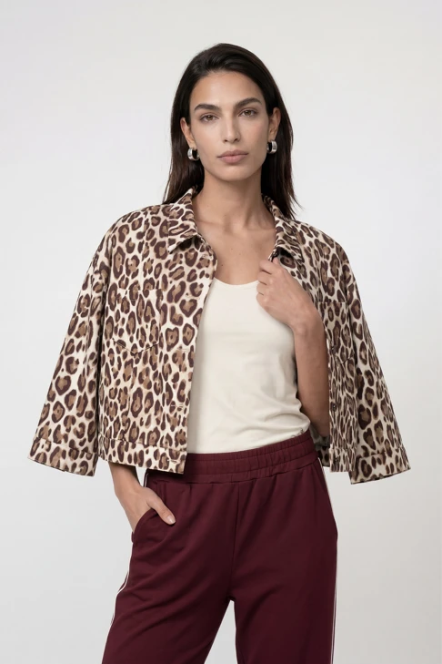 MONARI LEO & BORDEAUX – damska kurtka w panterkę