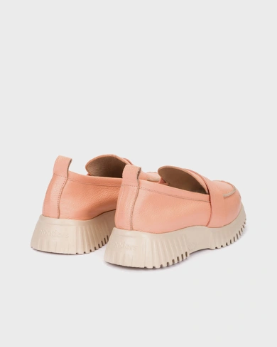 Morelowe loafersy damskie WONDERS (1)