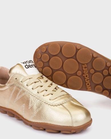 Złote sneakersy damskie WONDERS (3)