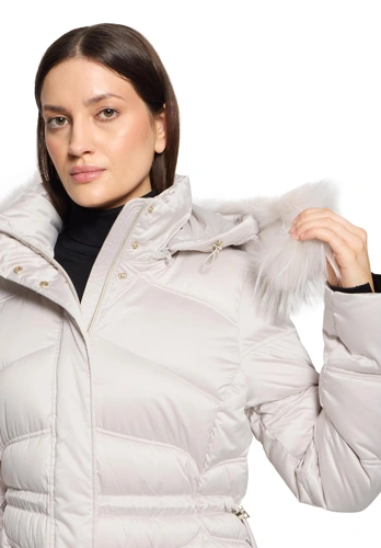 BETTY BARCLAY damski pikowany płaszcz w kolorze kremowym (7)