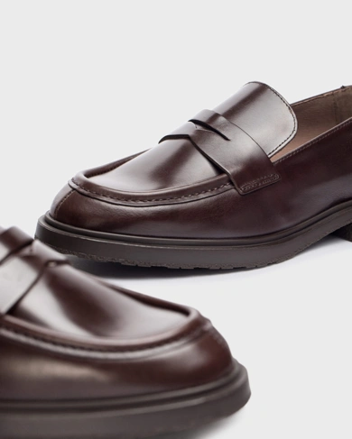 Brązowe loafersy damskie WONDERS (2)