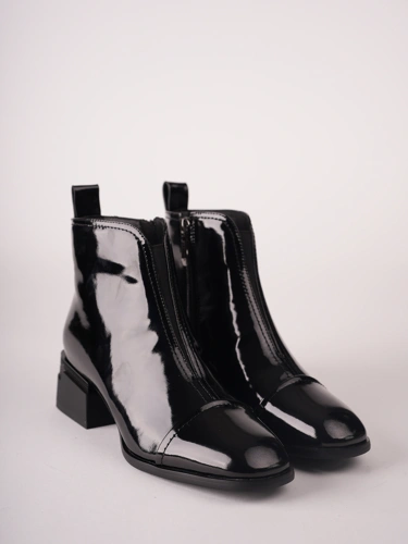 KARISMA – damskie czarne lakierowane buty do kostki